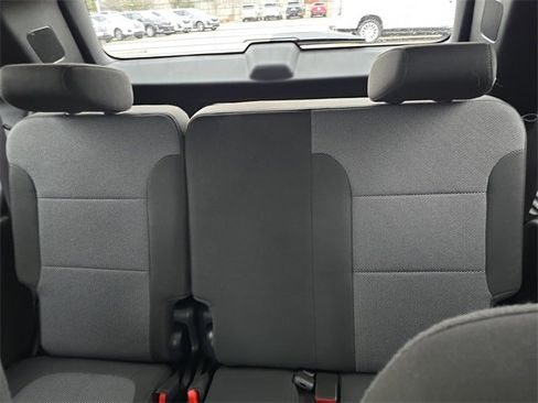 Used 2023 Chevrolet Traverse LT w/ LPO, Floor Liner Package image 23