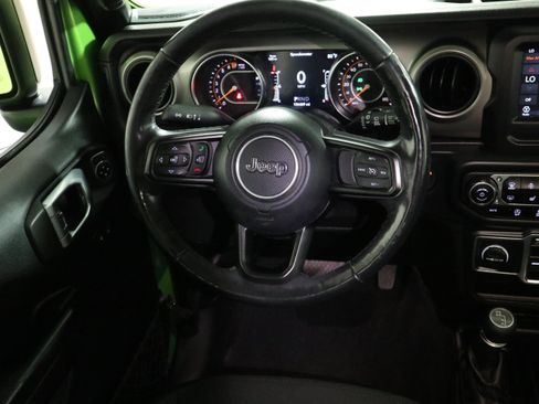 Used 2018 Jeep Wrangler Unlimited Sport S AWD/4WD image 16
