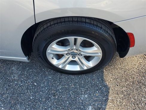 Used 2023 Dodge Charger SXT image 7