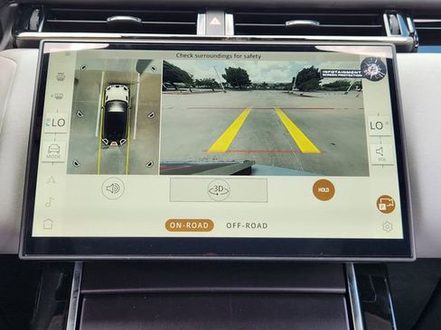 New 2026 Land Rover Range Rover Velar Dynamic SE image 13