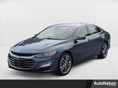Used 2024 Chevrolet Malibu LT image 1