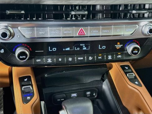Used 2024 Kia Telluride SX X-Line AWD/4WD image 18