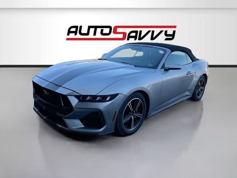 Used 2024 Ford Mustang Premium RWD image 3