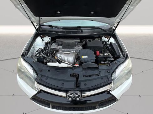 Used 2016 Toyota Camry SE image 35
