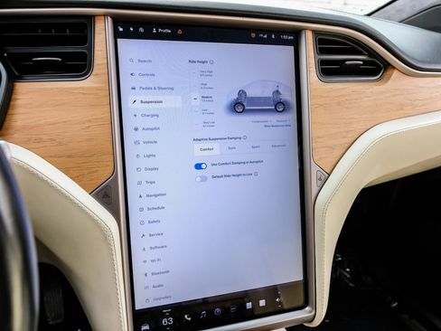 Used 2019 Tesla Model X 75D image 32