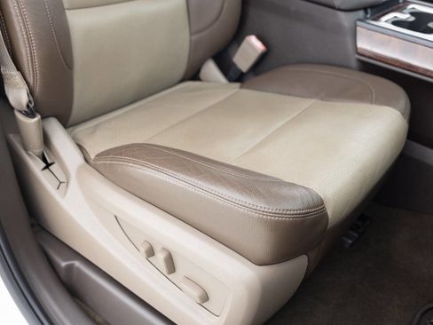 Used 2014 GMC Sierra 1500 SLE w/ SLE Value Package image 32