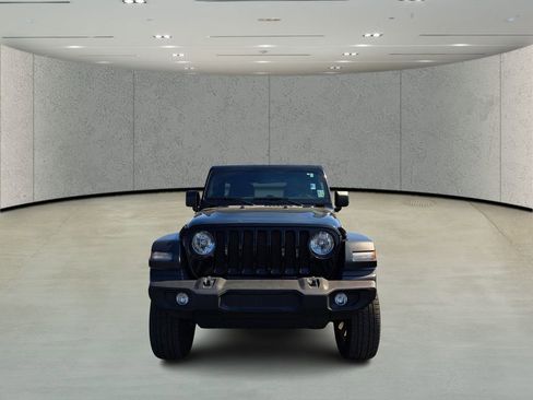 Used 2022 Jeep Wrangler Unlimited Sport image 2
