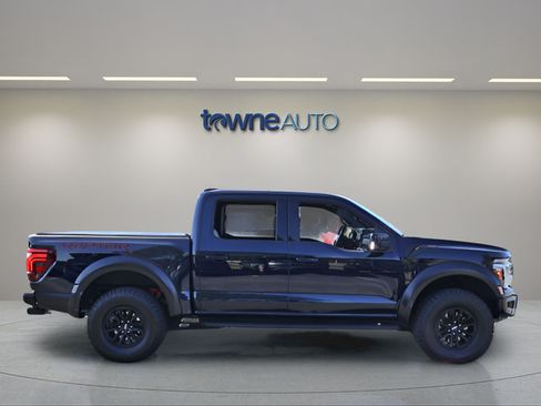 Used 2025 Ford F150 Raptor AWD/4WD image 10