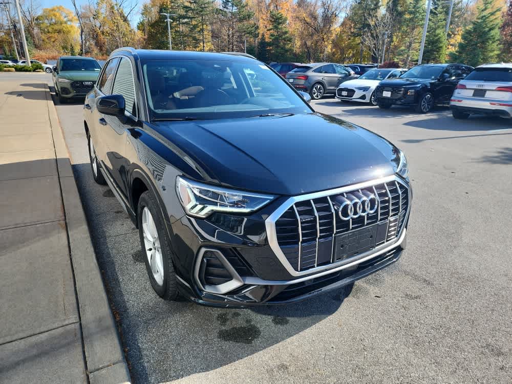 Used 2024 Audi Q3 2.0T Premium AWD/4WD image 24