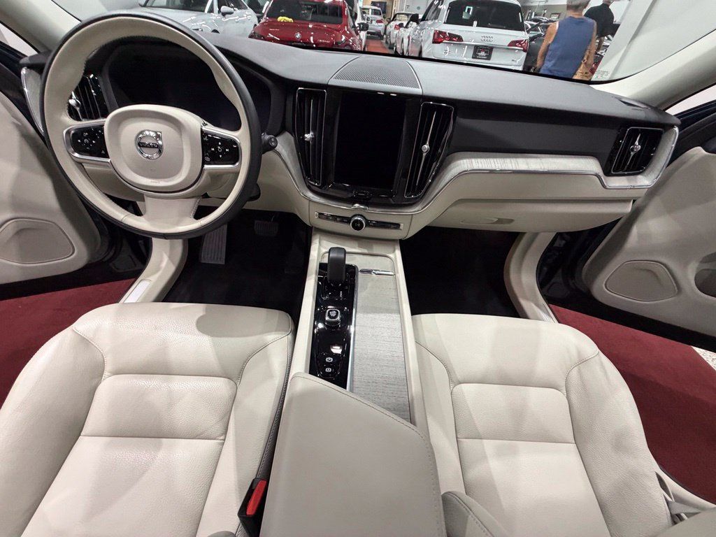 Used 2023 Volvo XC60 B5 Plus w/ Climate Package AWD/4WD image 39
