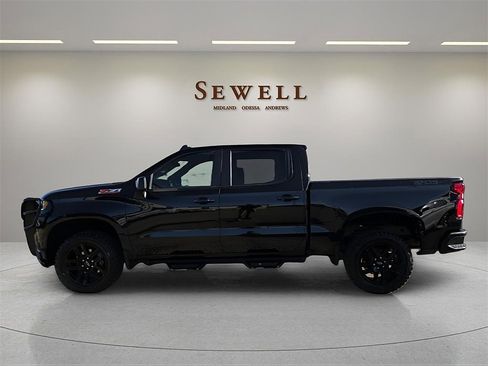 Used 2022 Chevrolet Silverado 1500 LT Trail Boss w/ Safety Package image 2