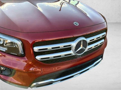 Used 2021 Mercedes-Benz GLB 250 4MATIC image 27