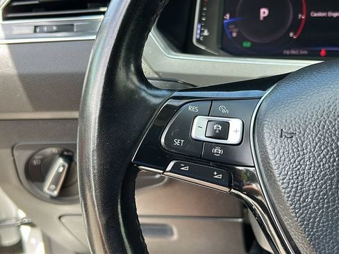 Used 2019 Volkswagen Tiguan SEL AWD/4WD image 13