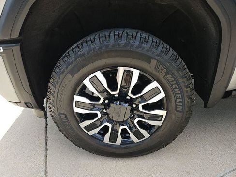 Used 2024 GMC Sierra 2500 Denali Ultimate w/ Max Trailering Package AWD/4WD image 32