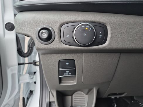 New 2026 Ford Transit 250 148 Medium Roof w/ Load Area Protection Package image 20