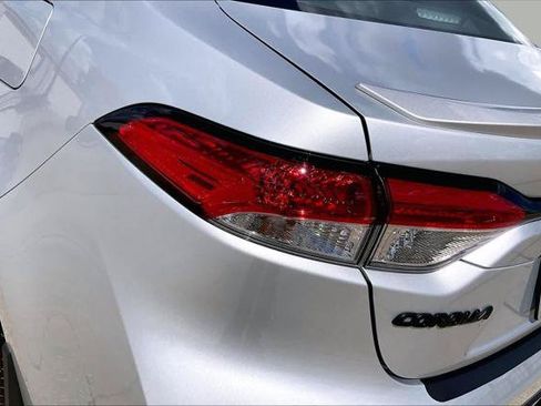 Certified 2026 Toyota Corolla SE FWD image 28
