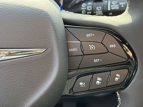 New 2026 Chrysler Pacifica Limited w/ S Appearance Package FWD image 26