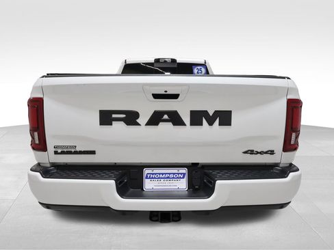 Used 2025 RAM 3500 Laramie AWD/4WD image 3