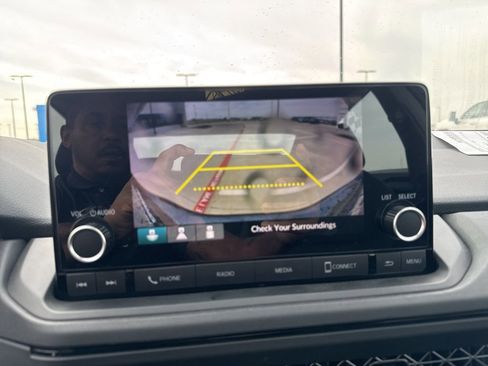 Used 2025 Honda Accord LX image 18