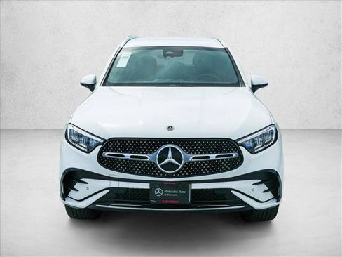Certified 2026 Mercedes-Benz GLC 300 4MATIC image 2