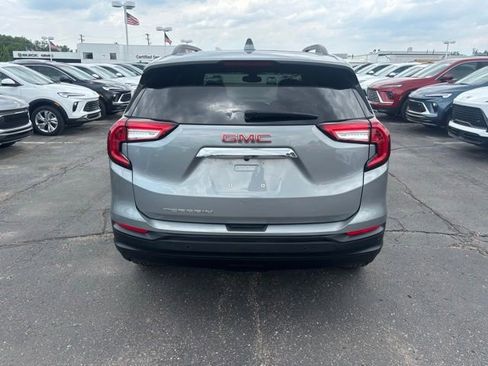 Used 2023 GMC Terrain SLE w/ Driver Convenience Package FWD image 7