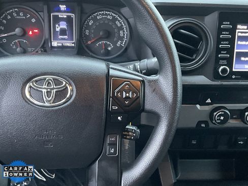 Used 2022 Toyota Tacoma SR image 33