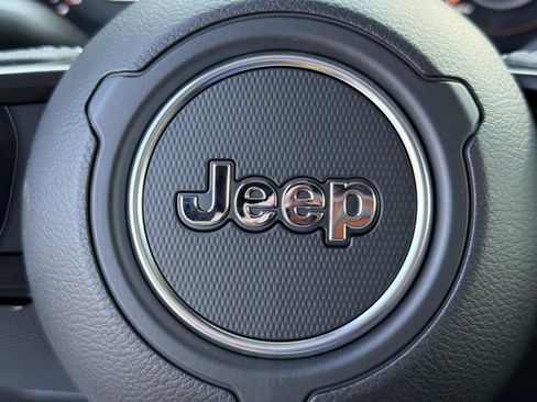 New 2026 Jeep Gladiator Sport AWD/4WD image 23