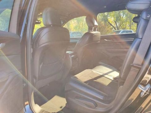 Used 2024 Jeep Grand Cherokee L Laredo image 24