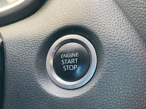 Used 2024 Toyota Corolla SE FWD image 17