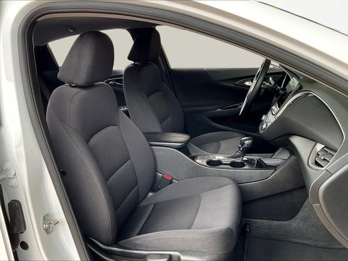 Used 2024 Chevrolet Malibu LT w/ Sport Edition image 29