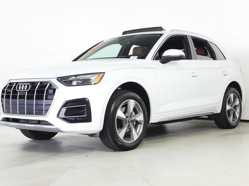 Used 2023 Audi Q5 2.0T Premium Plus w/ Premium Plus Package AWD/4WD image 2