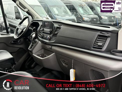 Used 2024 Ford Transit 250 148 High Roof AWD image 25