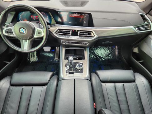 Used 2022 BMW X5 xDrive40i w/ M Sport Package image 25