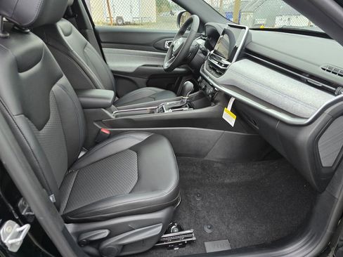 New 2026 Jeep Compass Latitude image 12