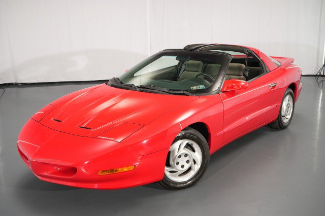 Used 1994 Pontiac Firebird Formula RWD image 1