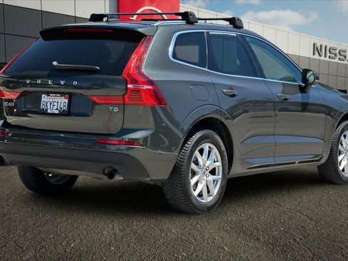 Used 2019 Volvo XC60 T5 Momentum w/ Advanced Package FWD image 3