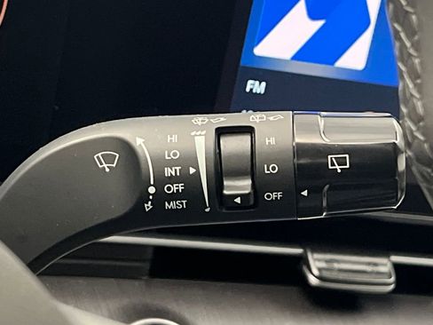 Used 2025 Hyundai Kona SEL FWD image 42