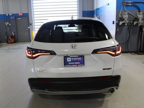 Used 2024 Honda HR-V Sport image 38