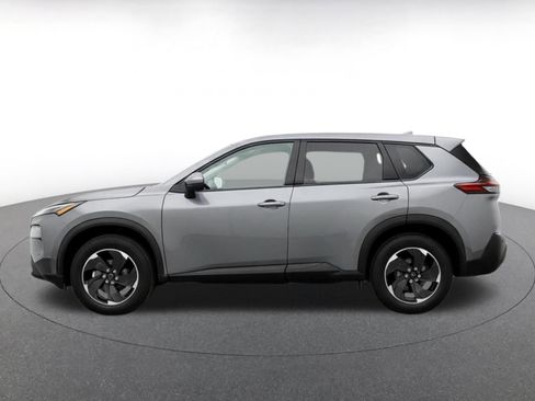 Used 2025 Nissan Rogue SV AWD/4WD image 4