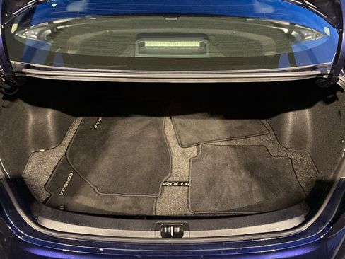 Used 2022 Toyota Corolla LE w/ Carpet Mat Package (TMS) image 14