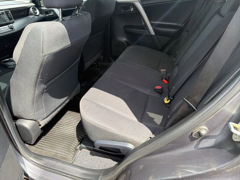 Used 2018 Toyota RAV4 XLE w/ Plus Extra Value Package FWD image 29