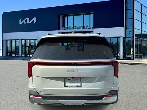New 2026 Kia Carnival SX image 5