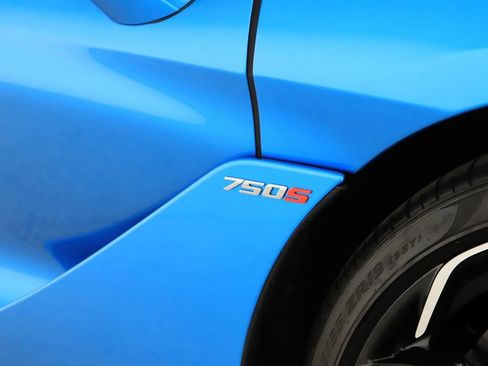 Used 2024 McLaren 750S Spider RWD image 37