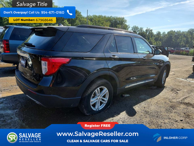 Used 2024 Ford Explorer XLT w/ Equipment Group 202A RWD image 4