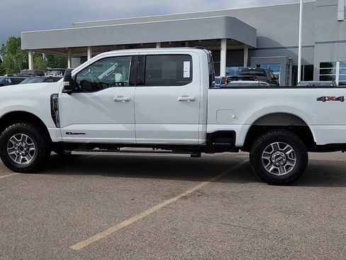 Used 2025 Ford F250 Lariat AWD/4WD image 25