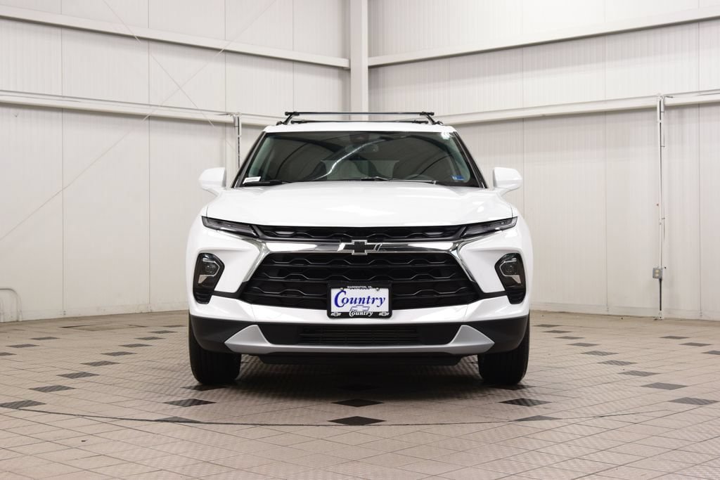 New 2026 Chevrolet Blazer LT w/ Convenience Package AWD/4WD image 2