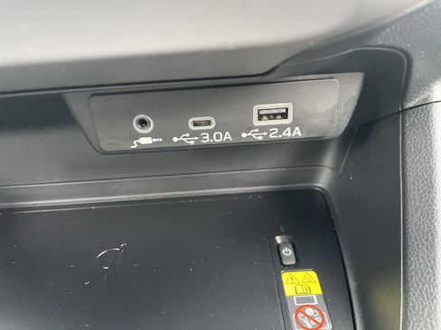 Used 2025 Subaru Crosstrek 2.0i Premium image 28