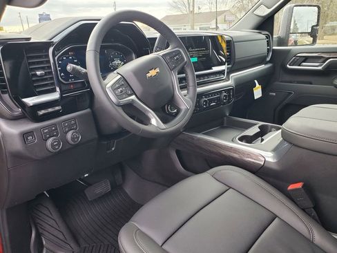 New 2026 Chevrolet Silverado 2500 LTZ w/ LTZ Premium Package AWD/4WD image 11
