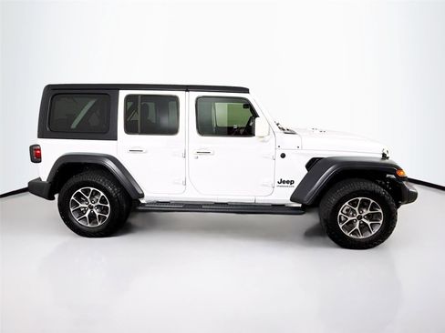 Used 2024 Jeep Wrangler Unlimited Sport AWD/4WD image 29