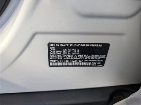 New 2026 BMW i5 eDrive40 w/ Convenience Package image 19